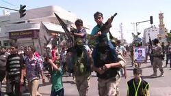 CLEAN : Thousands of Islamic Jihad fighters parade through Gaza City News Clip