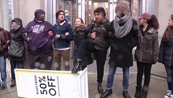 CLEAN : Thousands protest police shooting in Chicago News Clip