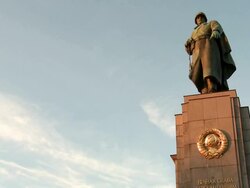 Soviet War Memorial (Tiergarten) Compilation, Berlin Stock Footage