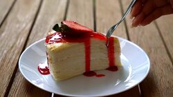 vanilla crape cake with strawberry sauce Stock Footage