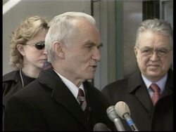 Powell and Turkish ministers in photo-op News Clip