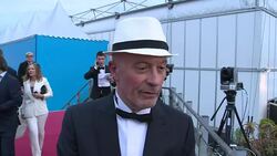 CLEAN : French immigration thriller bags Cannes Palme d Or News Clip