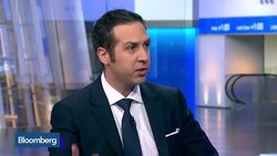 Facebook's Perfect Storm of Advertiser, User Growth News Clip