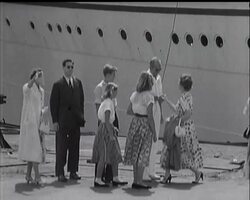 ROYALTY ON HOLIDAY CRUISE News Clip