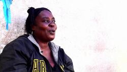 CLEAN : Ebola hits Liberian market traders in the pocket News Clip