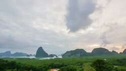 Timelapse of sunrise over the mountain, Samet nang she Stock Footage