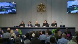 CLEAN : Bishops fail to agree on gays divorce at synod on family News Clip