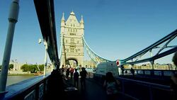 September 2015 London: Tower Bridge time-lapse - Red Dragon Stock Footage