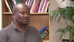 Family friend Bantu Holomisa says Mandela was not on life support in final hours News Clip