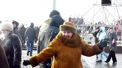 CLEAN: Competing mass Putin rallies face off in Moscow News Clip