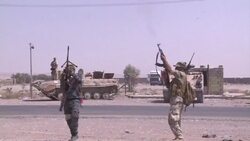 CLEAN : Iraq: soldiers and miliciamen celebrate the end of Amerli blocus News Clip