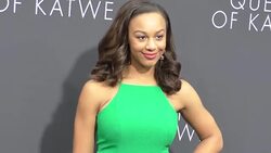 Nia Sioux at 'Queen Of Katwe' Los Angeles Premiere Stock Footage