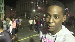 VOICED : Agentes cubanos guian marcha de las antorchas News Clip