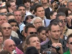 CLEAN:Cannes kicks off with red carpet 'Robin Hood' News Clip