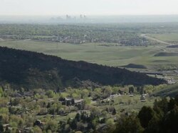 HD video highway traffic and pollution over Denver Colorado Stock Footage