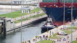 VOICED : Panama reabre modernizado y ampliado su centenario Canal News Clip