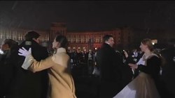 Flashmob Viennese style to support responsible attitude to waste disposal Instructional Video