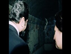 SYND 17 12 77 BEN ELISSAR TOURS EGYPTIAN MUSEUM OF ANTIQUITIES IN CAIRO News Clip