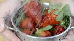 HD:Drops of water over the ripe strawberries rinsed with water. Stock Footage