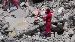 CLEAN : Iraqi rescuers in perilous search for Mosul missing News Clip