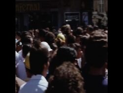 SYND 19 8 75 COMMUNIST STRIKERS CLASH WITH DEMONSTRATORS News Clip