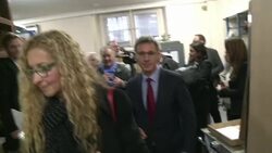 CLEAN : Paris mint moulds Obelix bronze statue News Clip