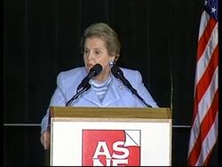 USA: SECRETARY OF STATE  ALBRIGHT KOSOVO PRESS CONFERENCE News Clip