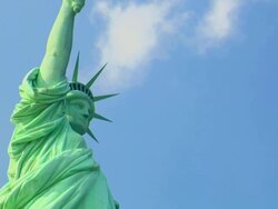 Statue of Liberty! Zoom Out Stock Footage