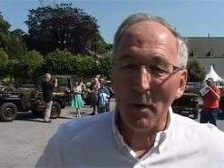 CLEAN: Hero's welcome for US veteran of D-day landings News Clip