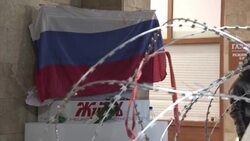 Self-proclaimed regional council meets as protesters continue to occupy building Instructional Video