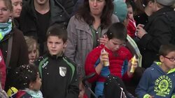 CLEAN : Frances second biggest carnival welcomes revellers News Clip