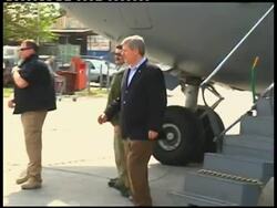 WRAP Canadian PM arrives; ADDS handshake with Haiti President Preval News Clip