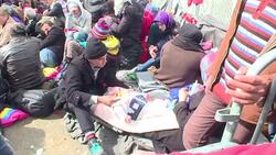 CLEAN : 20,000 migrants wait on border between Greece and Macedonia (2) News Clip