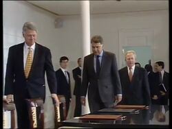 SPAIN: PRESIDENT CLINTON SIGNS TRADE DEAL WITH EUROPEAN UNION News Clip
