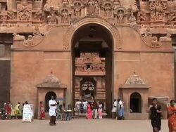  MS ZI View of tourist at Brihadeeswarar Temple / Thanjavur, Tamil Nadu, India Stock Footage