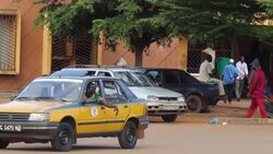 Fears of Ebola are keeping doctors and patients alike away from hospitals in the West African nation of Guinea.  (Oct. 23) Instructional Video