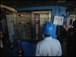 Interior secretary visits offshore rigs for first time since spill News Clip