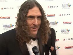 INTERVIEW - Weird Al Yankovic at Children's Hospital Los Angeles Gala: Noche de Ninos Stock Footage