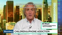 CEO de Common Sense Media: adicción al iPhone es peligrosa News Clip