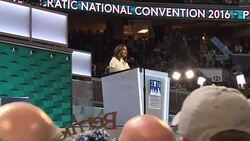 CLEAN : Celebrities and politicians mingle at Democratic Convention News Clip