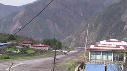 CLEAN : Nepal quake tough test for worlds most dangerous airport News Clip