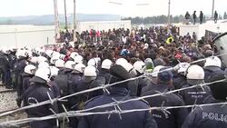 VOICED : Los refugiados de Idomeni esperan que se reabra la frontera News Clip