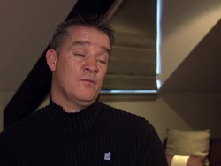 Blinded PC was planning a new life in Australia News Clip