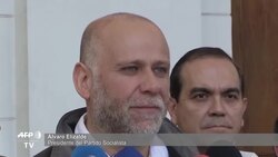 VOICED : Oposicion chilena insiste en reformar la Constitucion para superar la crisis News Clip