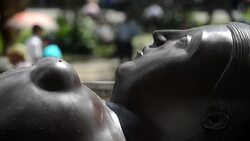 VOICED : Restauran esculturas de Botero News Clip