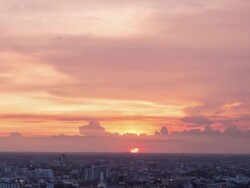 Time-lapse of Downtown and skyscraper in sunset Stock Footage