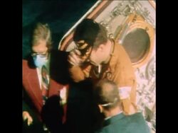 SYND 26-9-73 ASTRONAUTS LAND News Clip