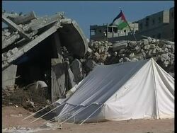 Hamas and Gaza residents comment on Clinton visit to West Bank News Clip