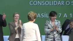 VOICED : Vicepresidente brasileno sella armisticio con Dilma Rousseff News Clip