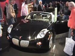 2006 Pontiac Solstice montage Stock Footage